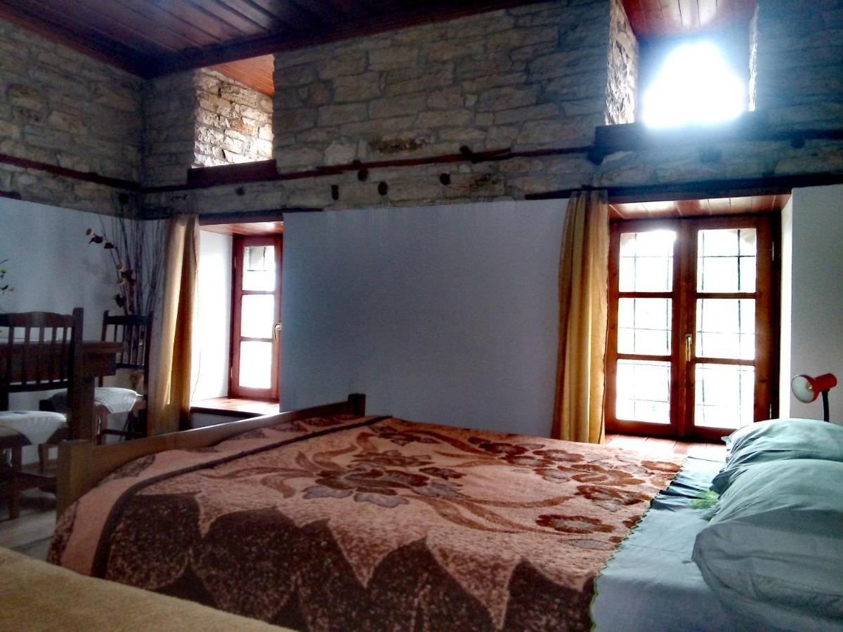Guesthouse Celo Gjirokastër Exteriör bild